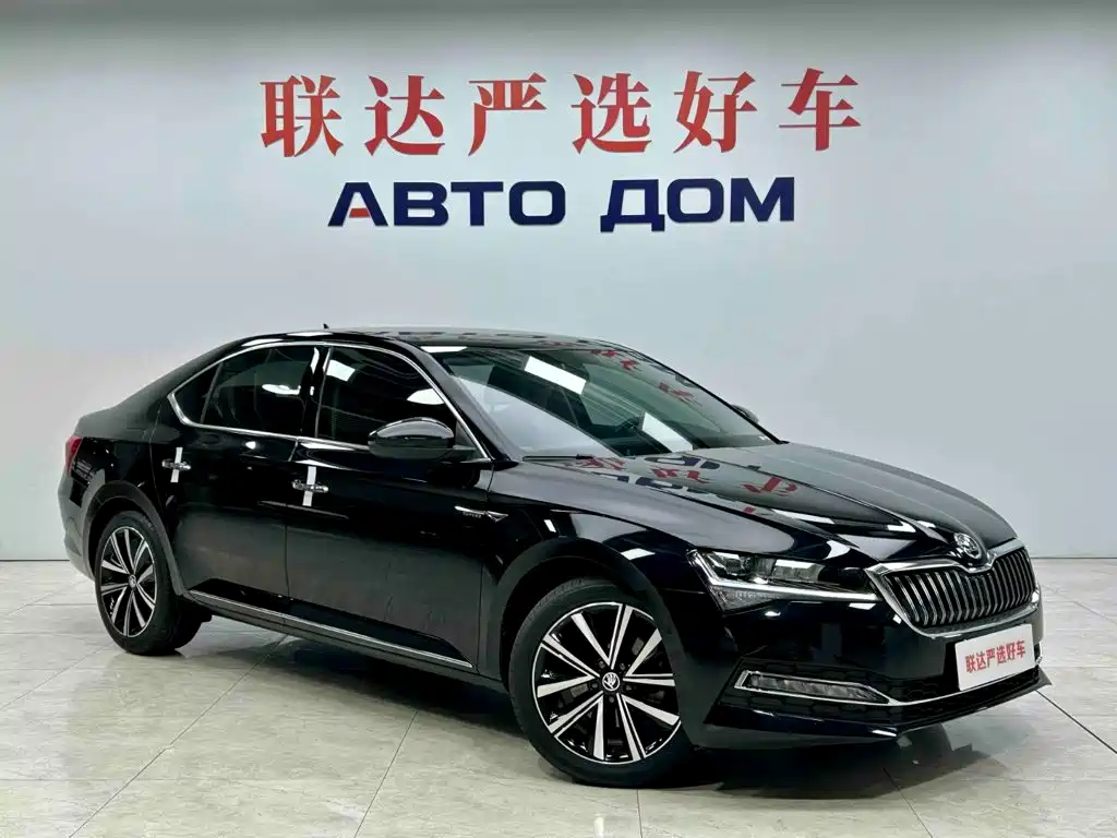 Skoda Superb — фото 3