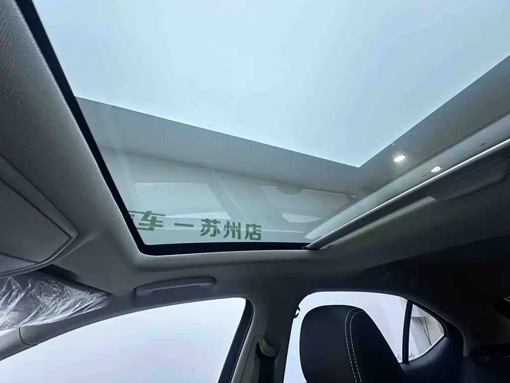 Skoda Superb — фото 17