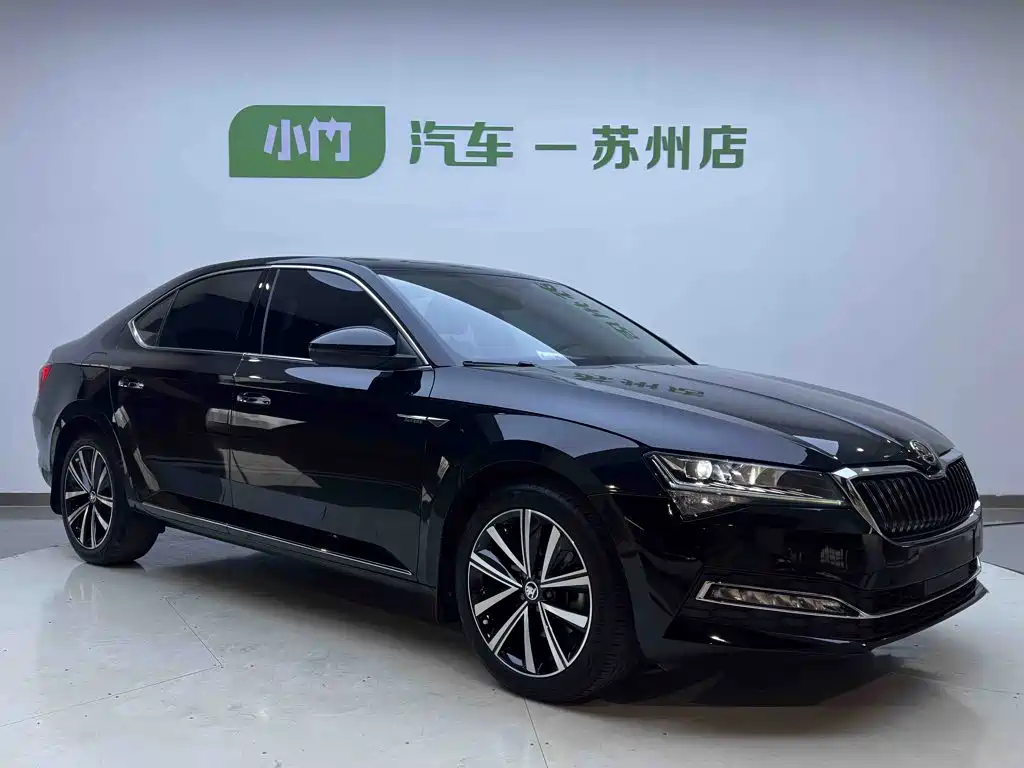 Skoda Superb — фото 3