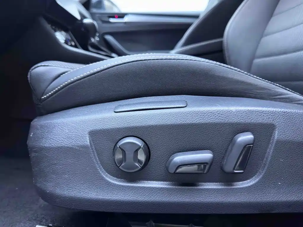Skoda Superb — фото 18