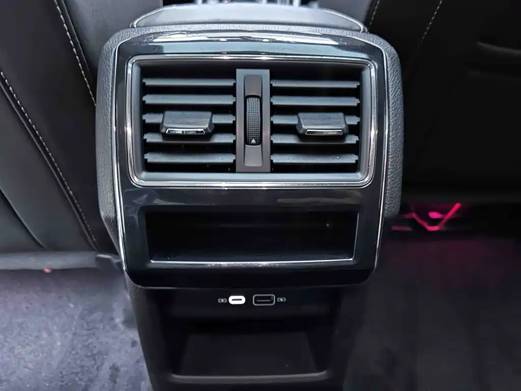 Skoda Superb — фото 19