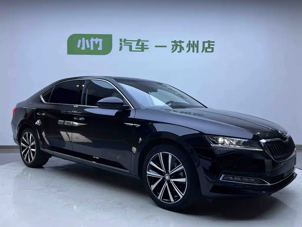 Skoda Superb — фото 3