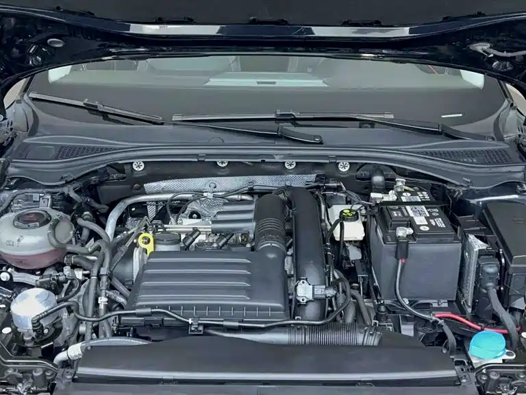 Skoda Superb — фото 21