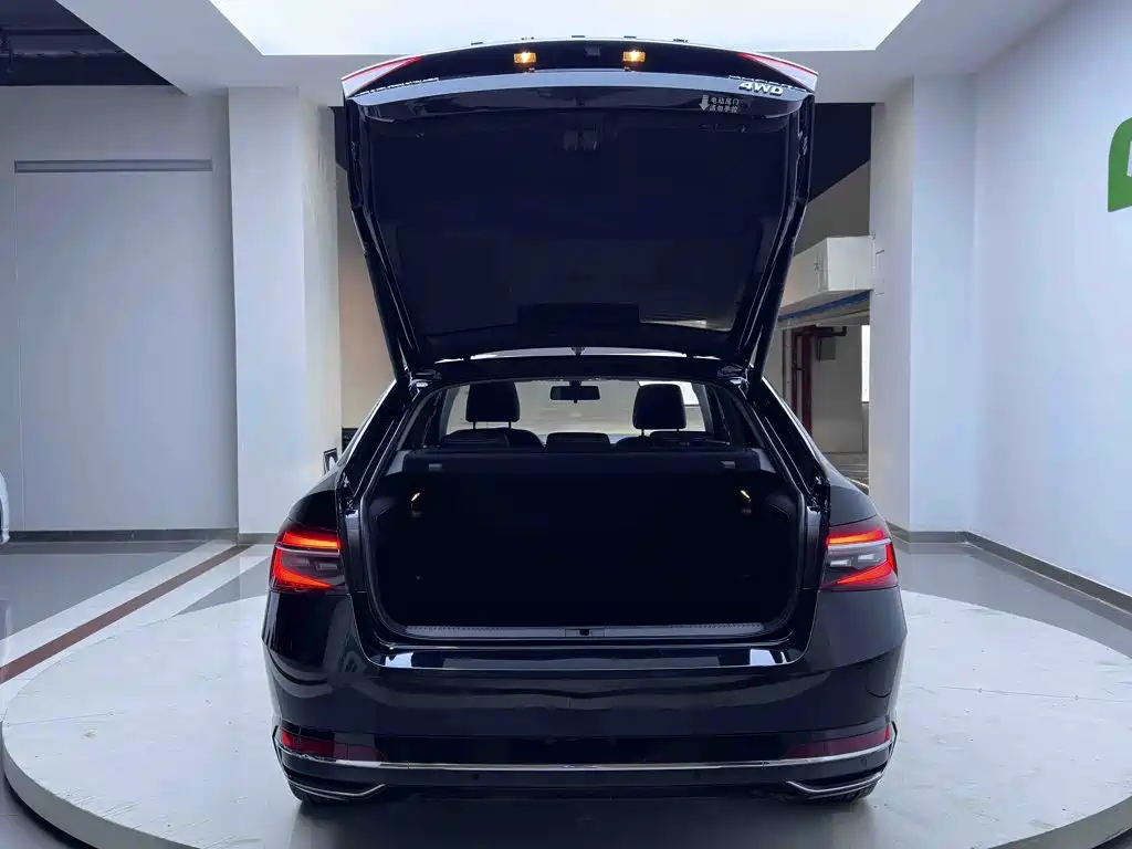Skoda Superb — фото 22