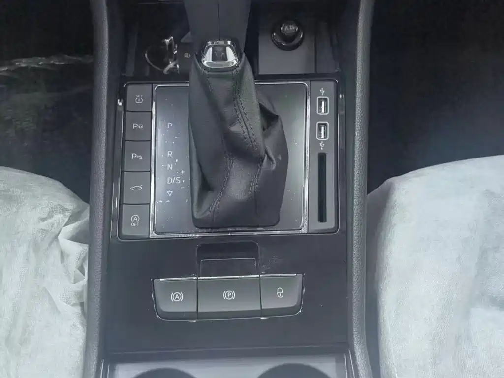 Skoda Superb — фото 18