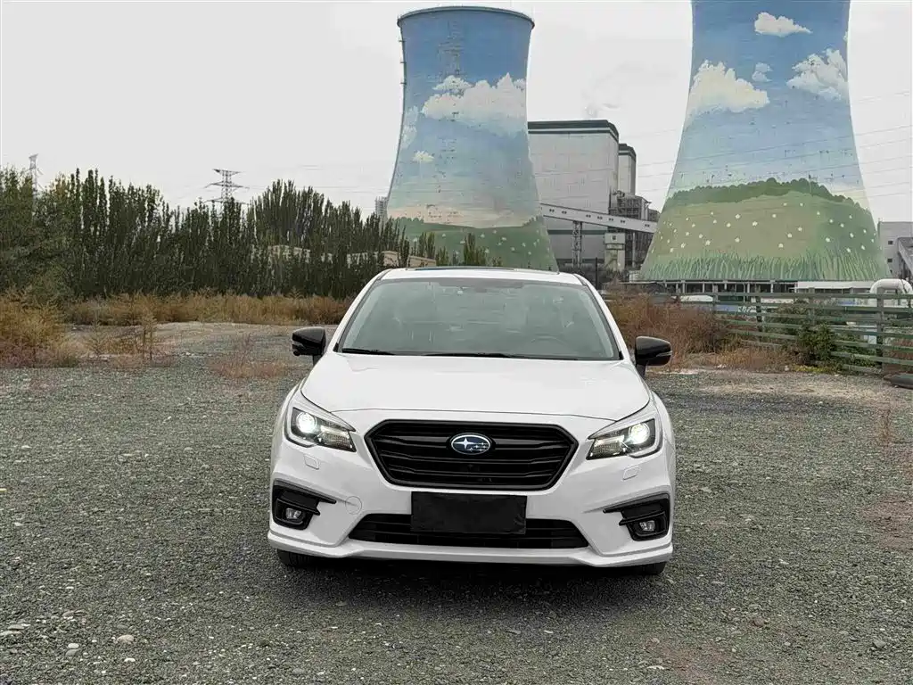 Subaru Legacy — фото 2