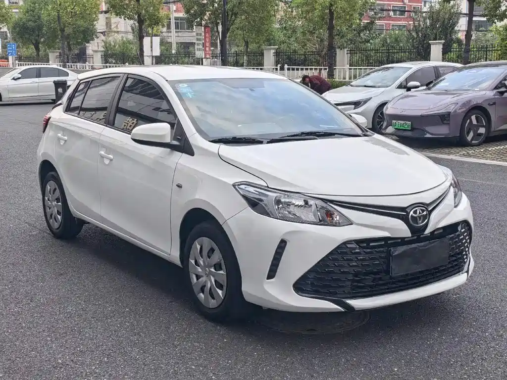Toyota Vios FS — фото 3