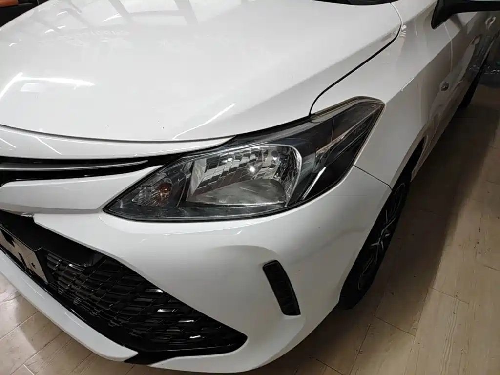 Toyota Vios FS — фото 23