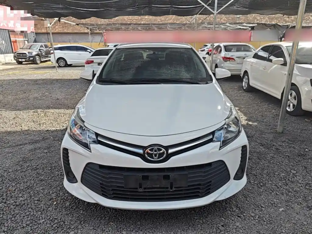 Toyota Vios — фото 2