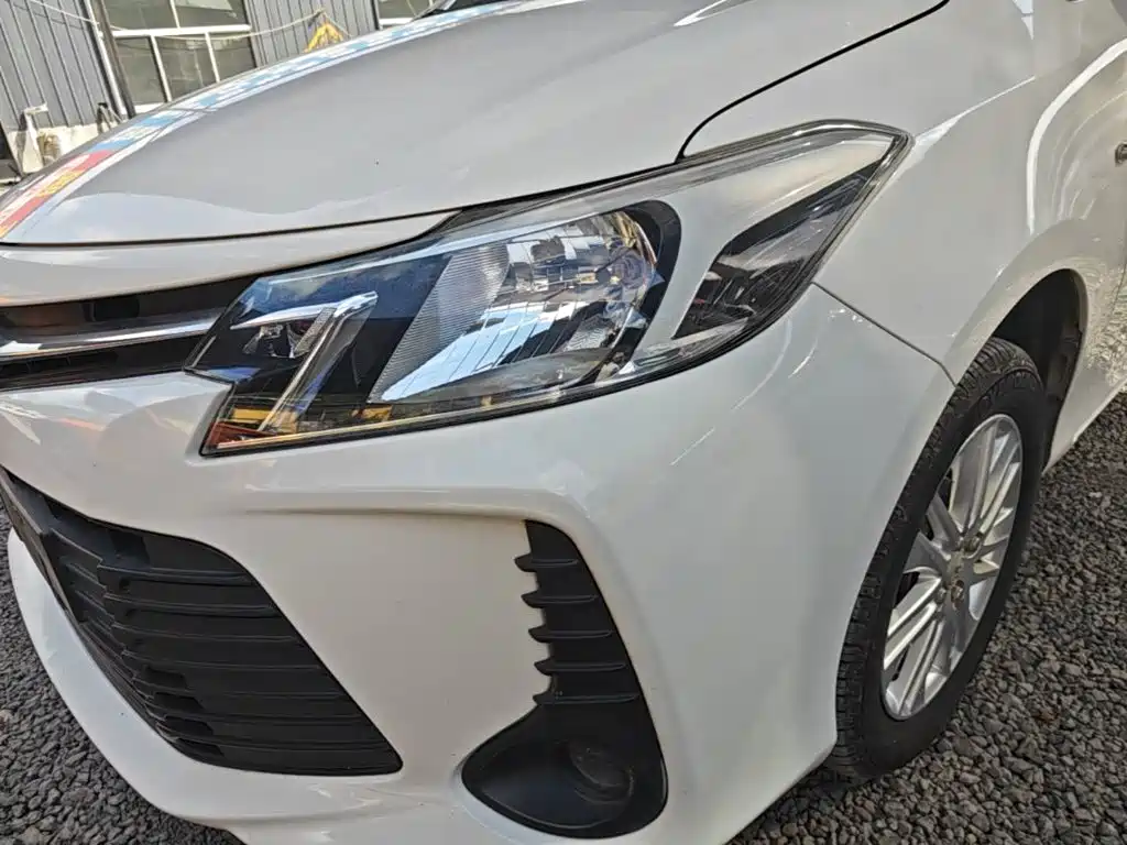 Toyota Vios — фото 23