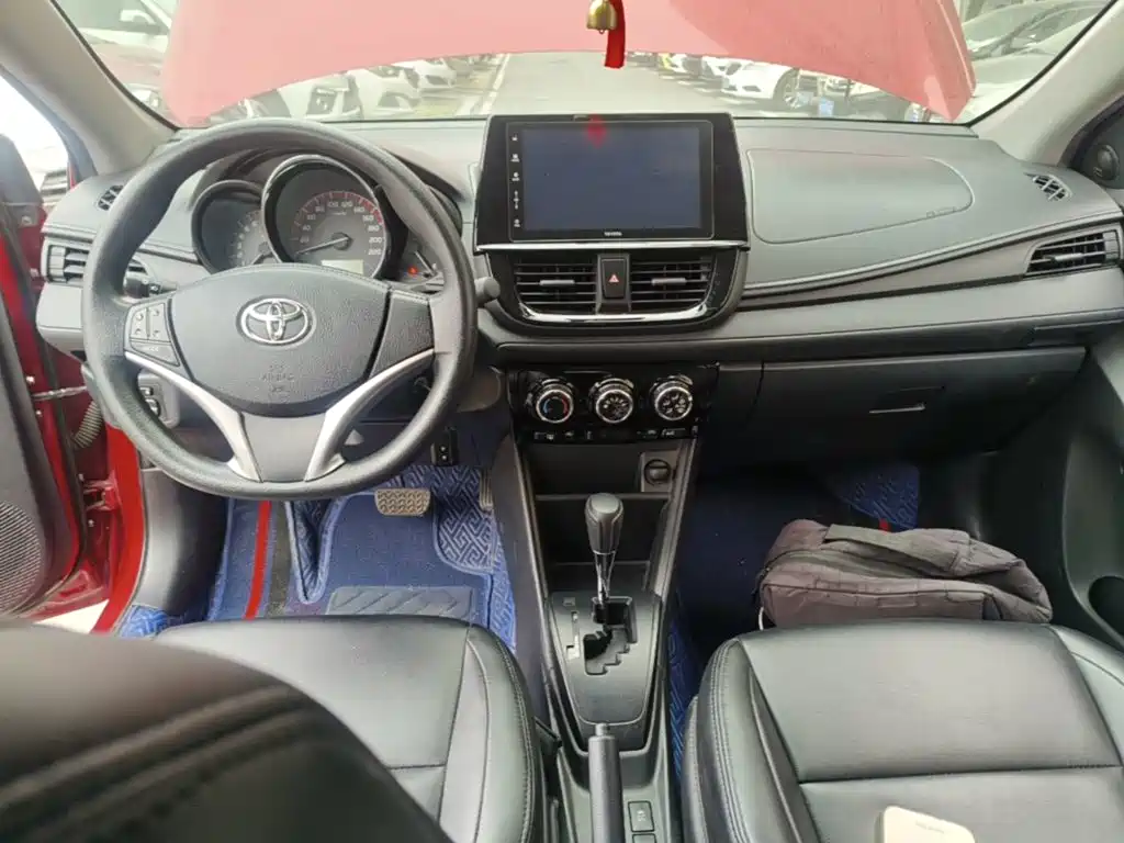 Toyota Vios — фото 9