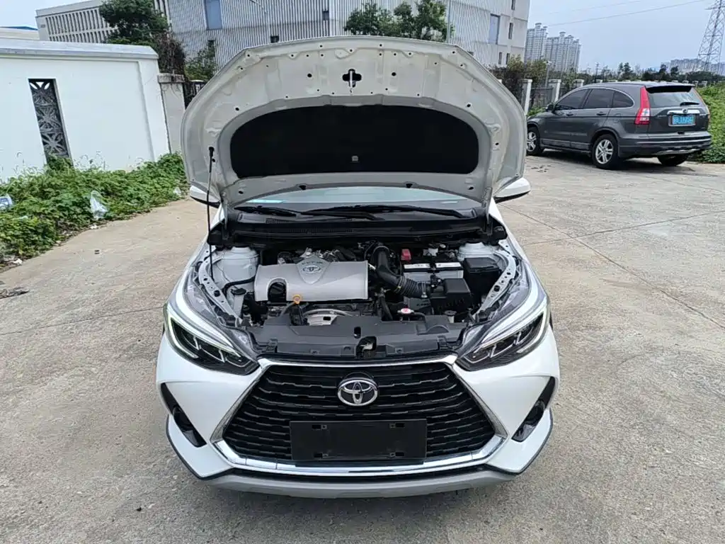 Toyota Yaris L — фото 19