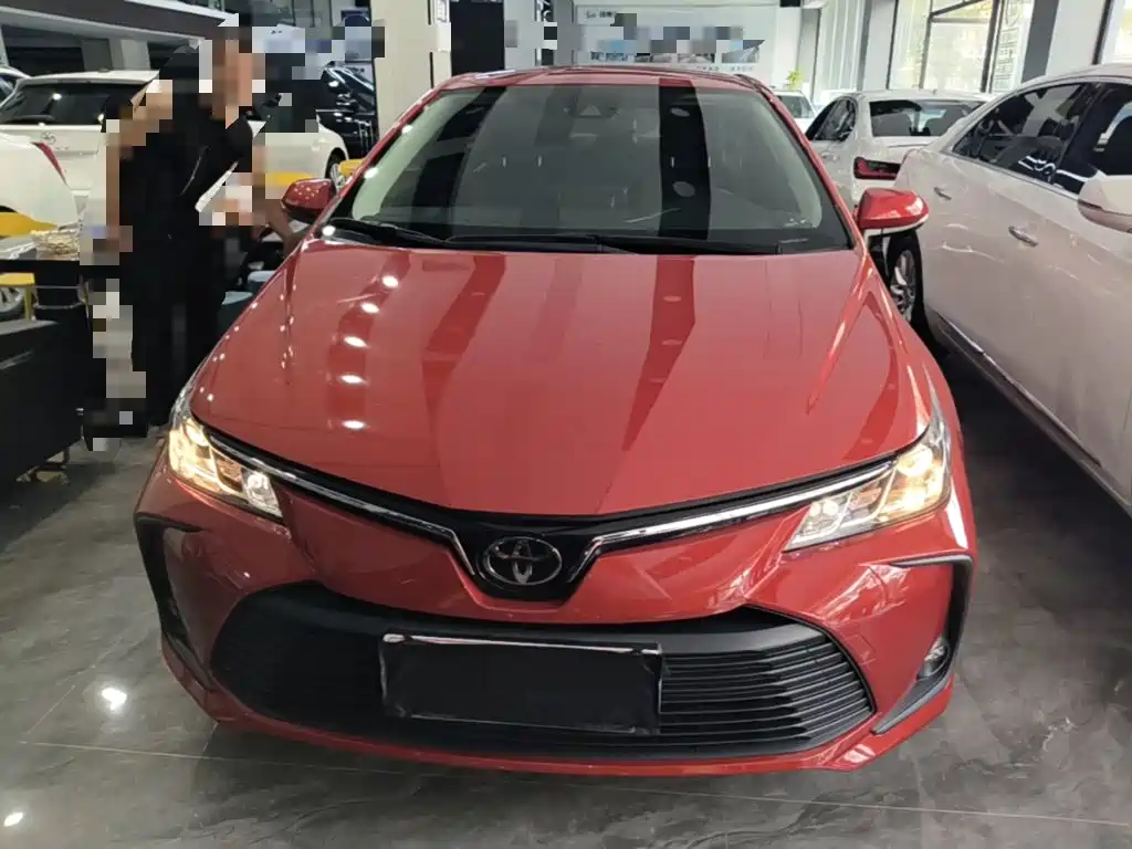 Toyota Corolla — фото 2