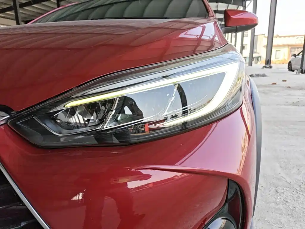 Toyota Yaris L — фото 23