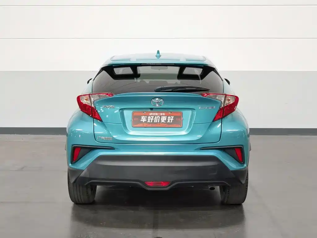 Toyota C-HR — фото 4