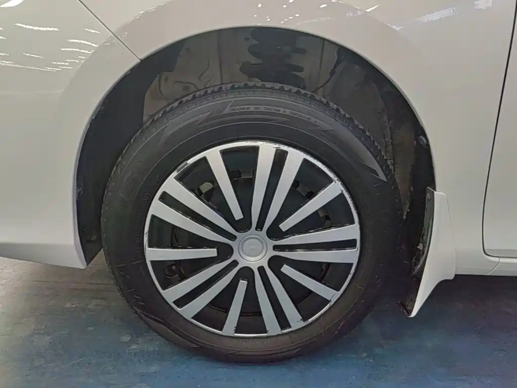 Toyota Vios — фото 22