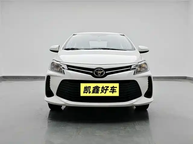 Toyota Vios — фото 2