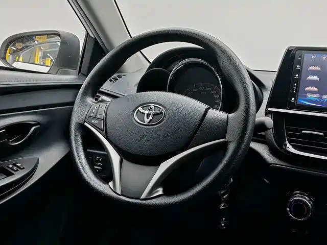 Toyota Vios — фото 10