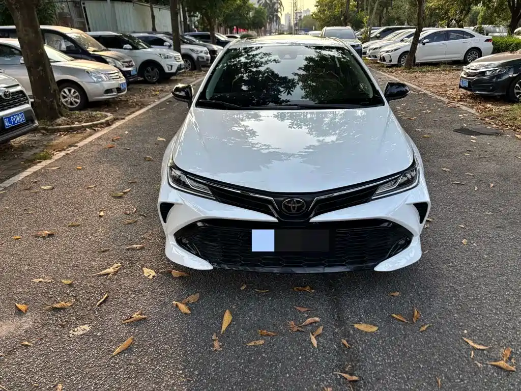 Toyota Corolla — фото 2