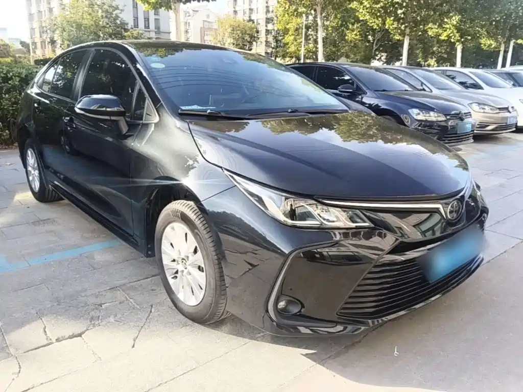Toyota Corolla — фото 3