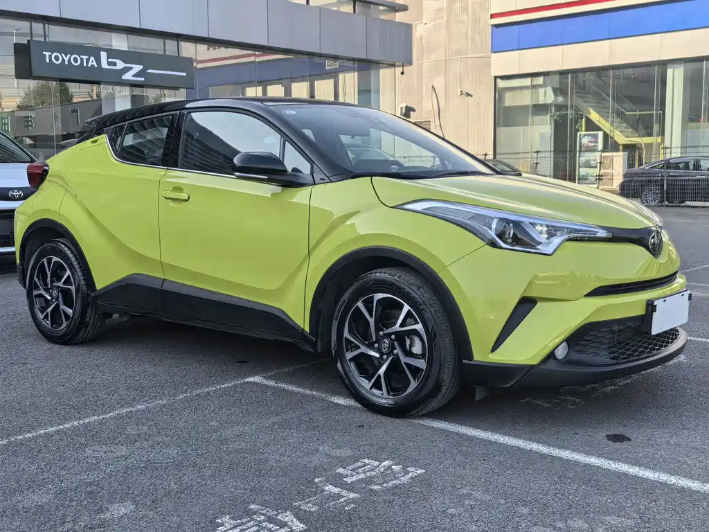 Toyota C-HR — фото 3