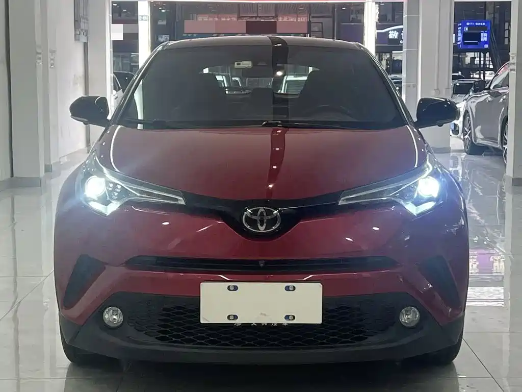 Toyota C-HR — фото 2