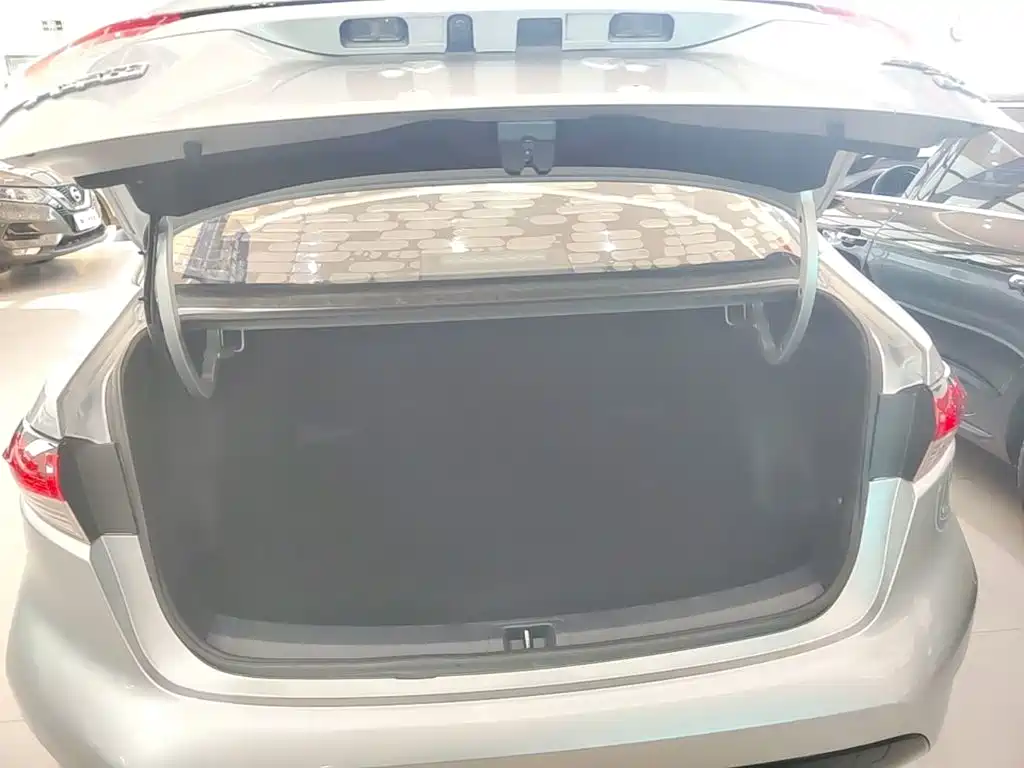 Toyota Levin — фото 18