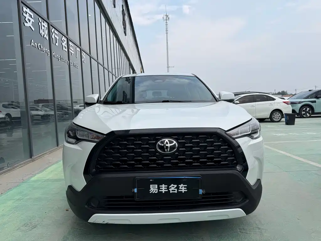 Toyota Corolla Cross — фото 2