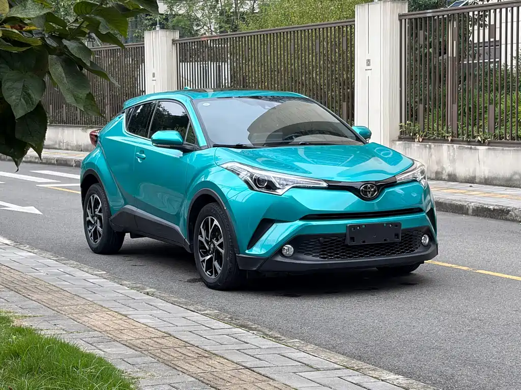 Toyota C-HR — фото 6