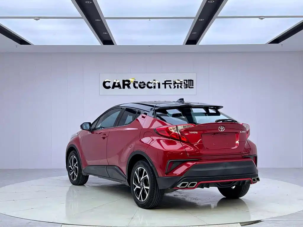 Toyota C-HR — фото 3