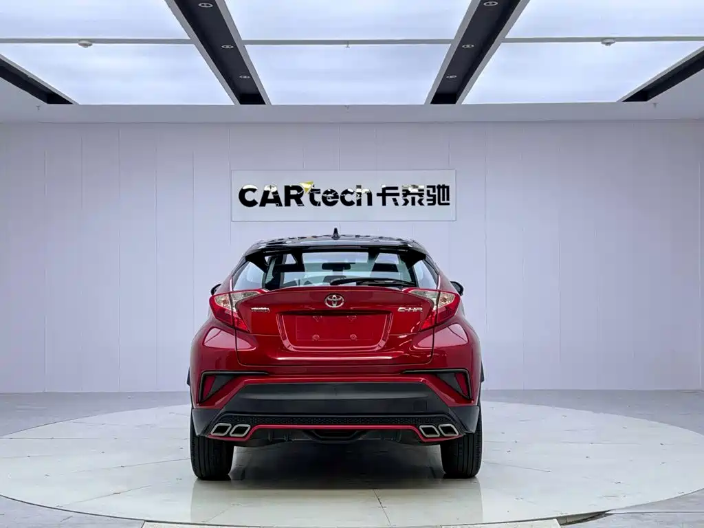 Toyota C-HR — фото 4