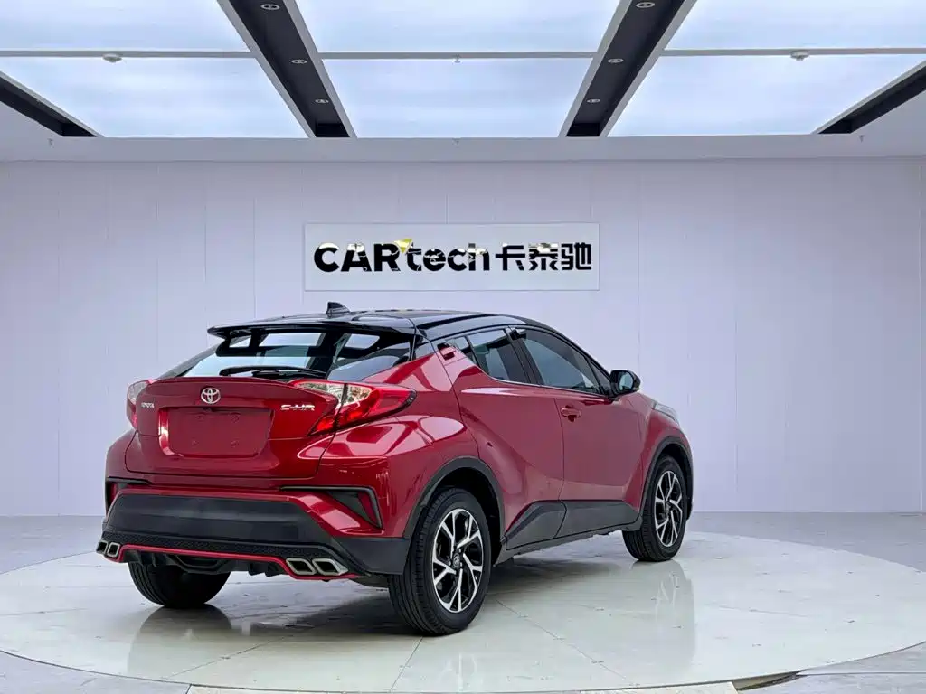 Toyota C-HR — фото 5