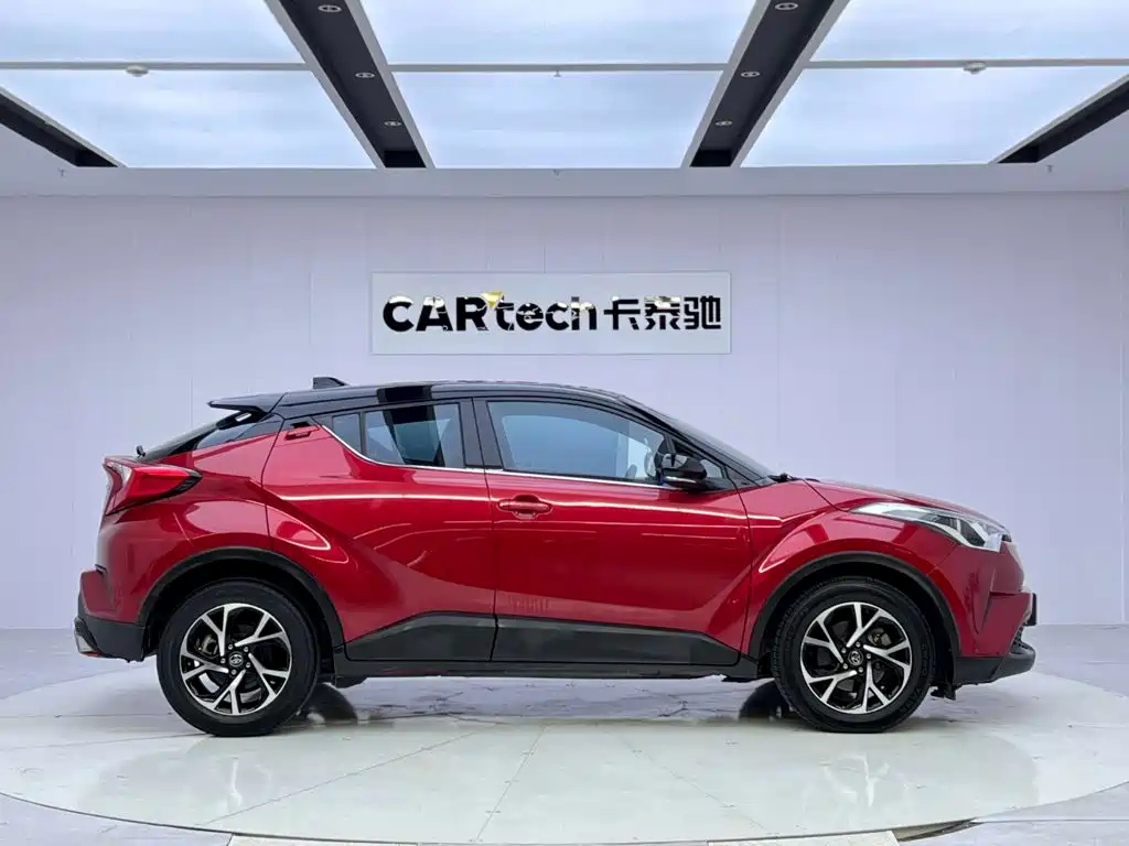 Toyota C-HR — фото 6
