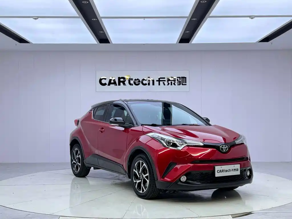 Toyota C-HR — фото 7