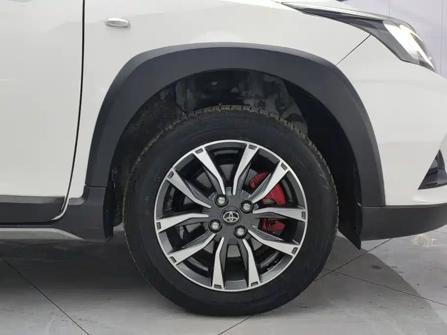 Toyota Yaris L — фото 6