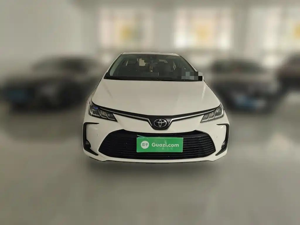 Toyota Corolla — фото 2