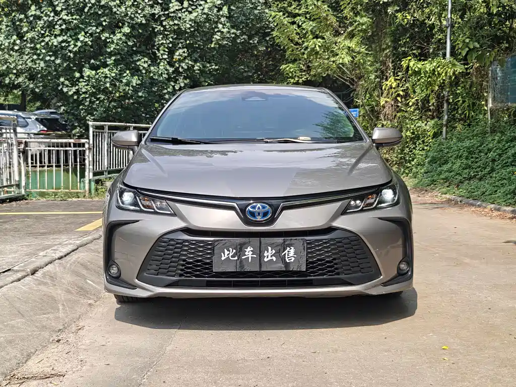 Toyota Corolla — фото 2