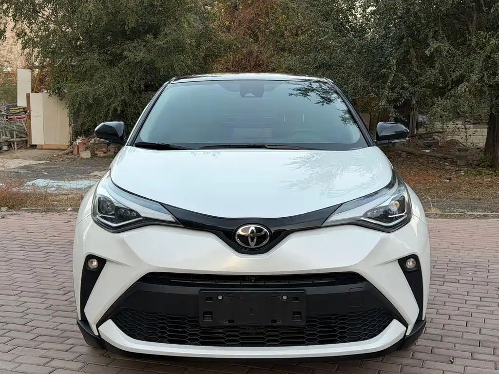 Toyota C-HR — фото 2