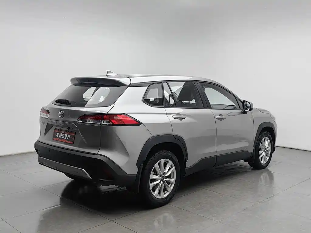 Toyota Corolla Cross — фото 2