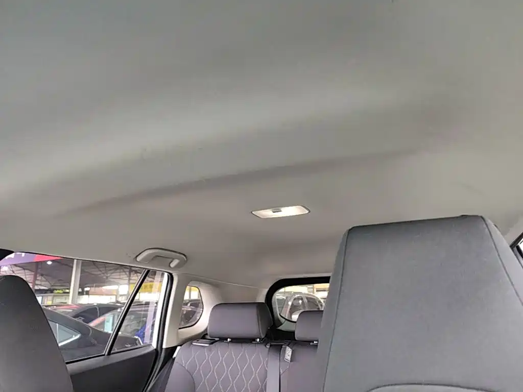 Toyota Corolla Cross — фото 13
