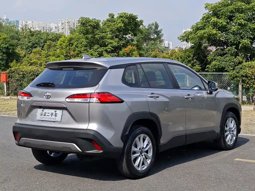 Toyota Corolla Cross — фото 11