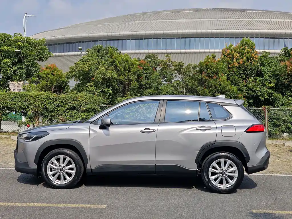 Toyota Corolla Cross — фото 4