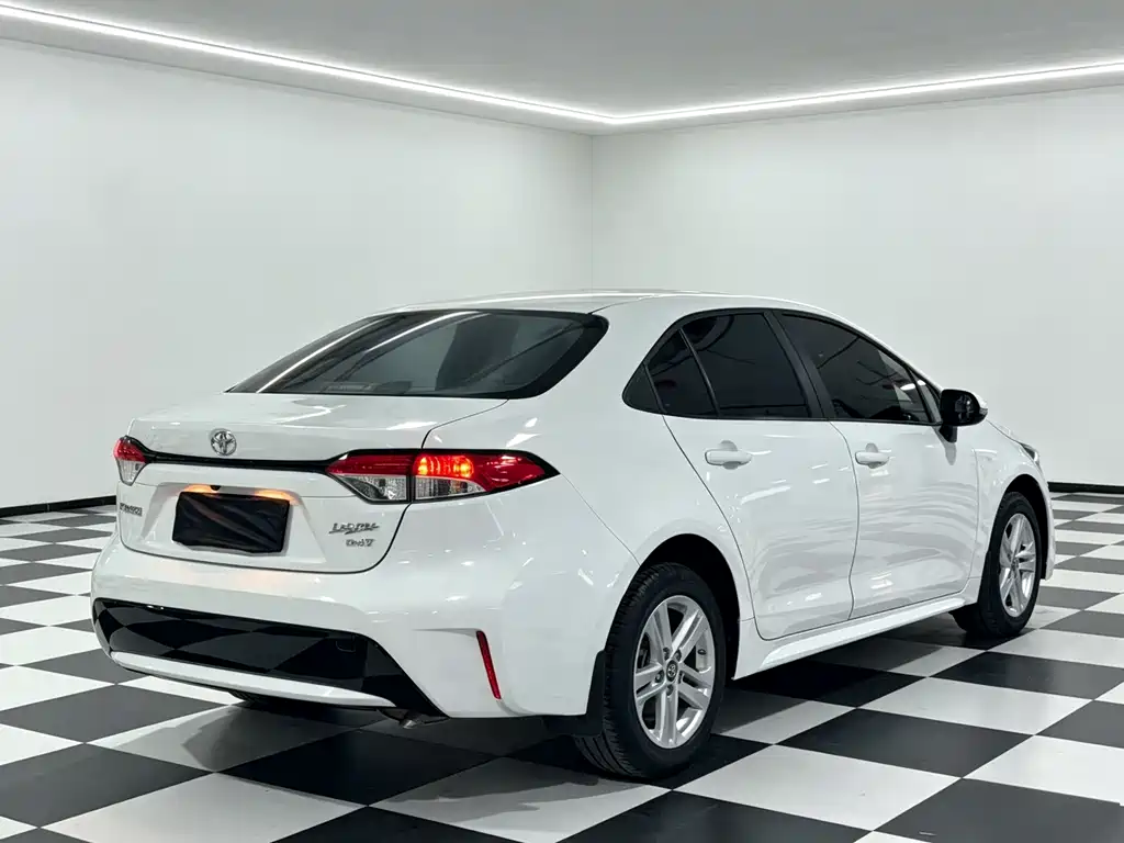 Toyota Levin — фото 10