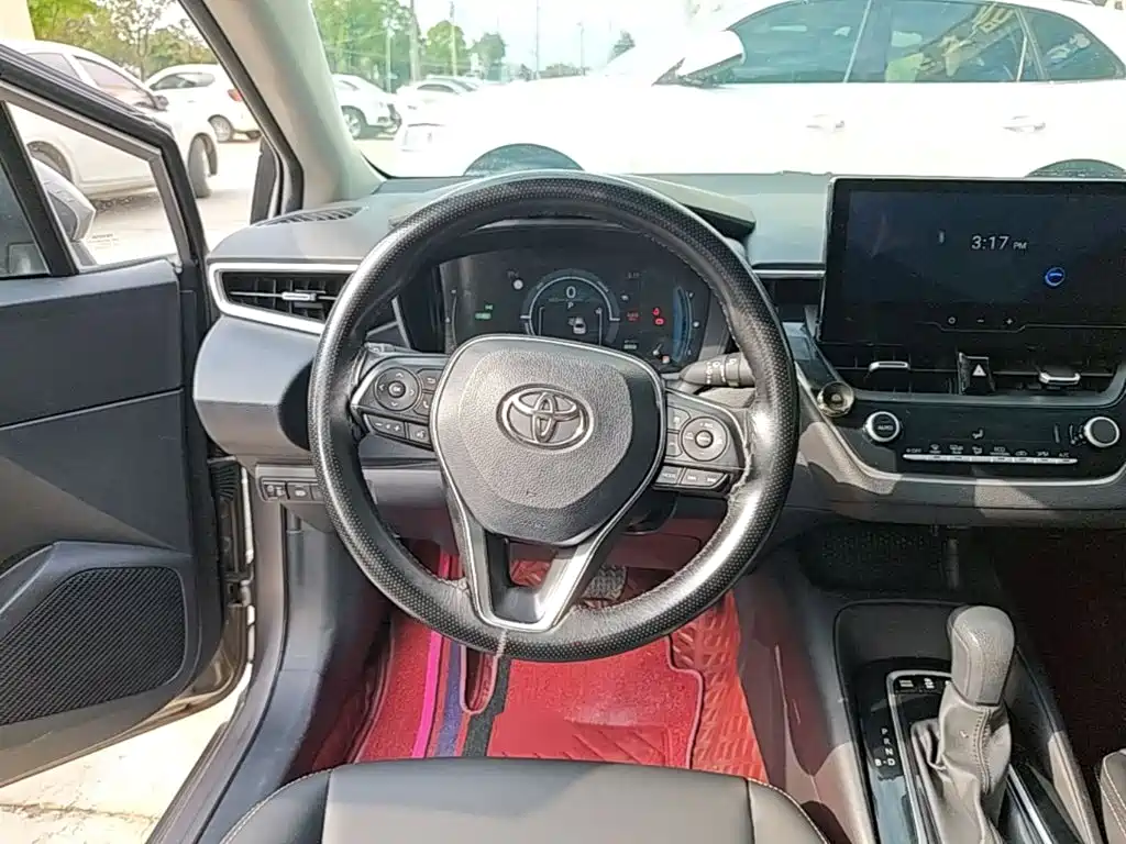 Toyota Corolla — фото 10