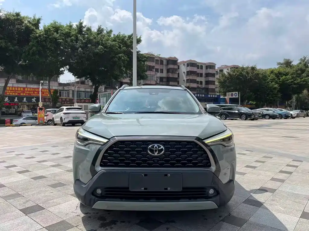 Toyota Corolla Cross — фото 2
