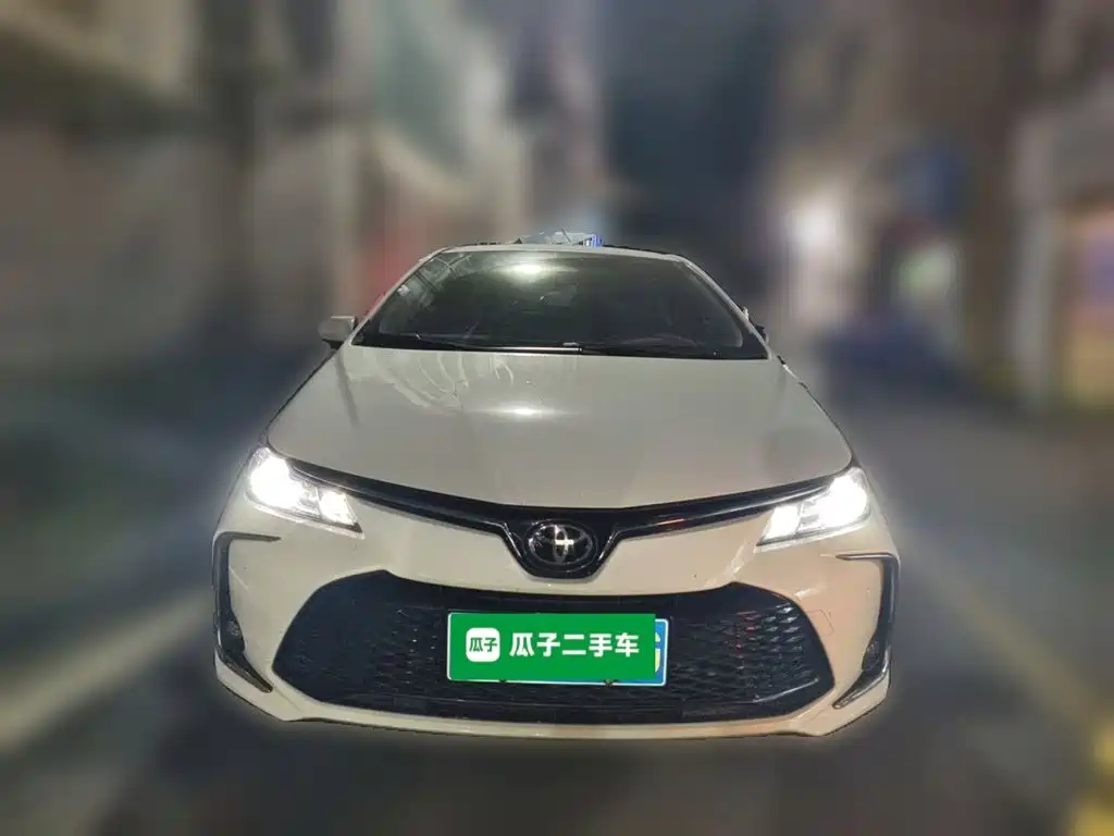 Toyota Corolla — фото 2