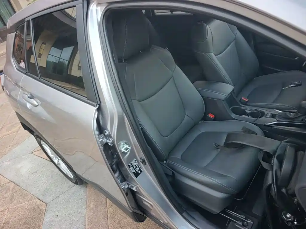 Toyota Corolla Cross — фото 24