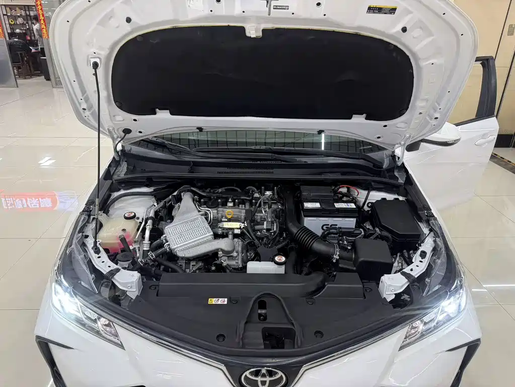 Toyota Corolla — фото 14