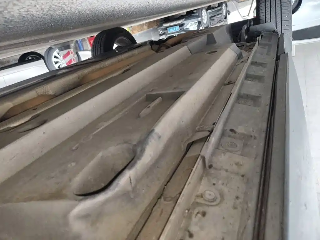 Toyota RAV4 — фото 15