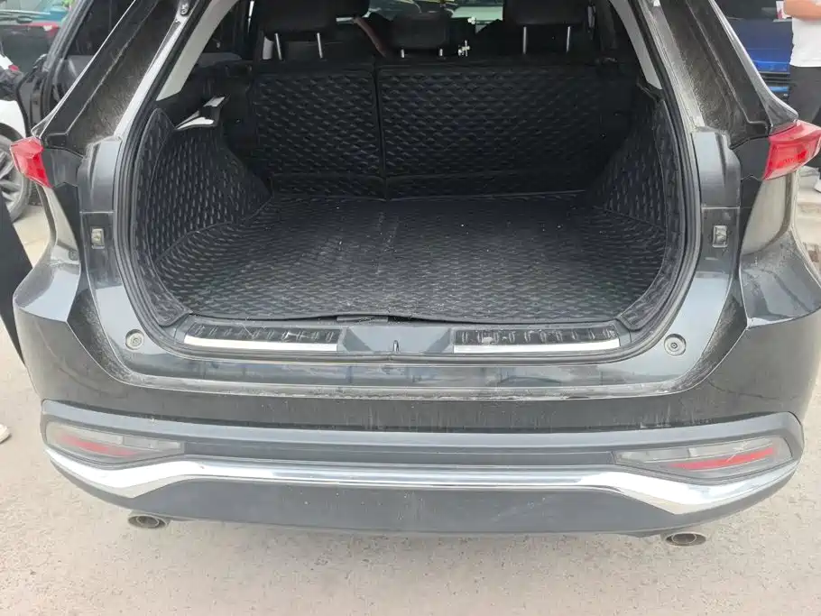 Toyota Harrier — фото 4